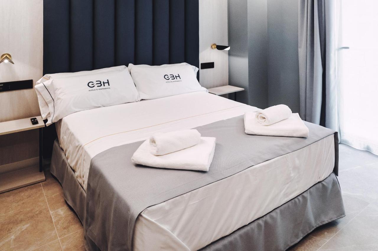 Gbh Hotel-Apartamentos Estrella De Mar Benidorm Bagian luar foto
