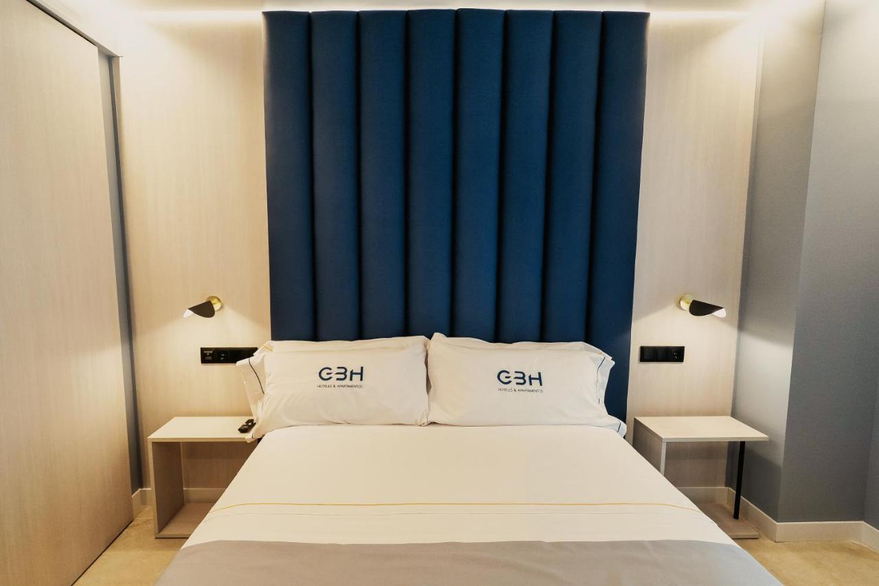 Gbh Hotel-Apartamentos Estrella De Mar Benidorm Bagian luar foto